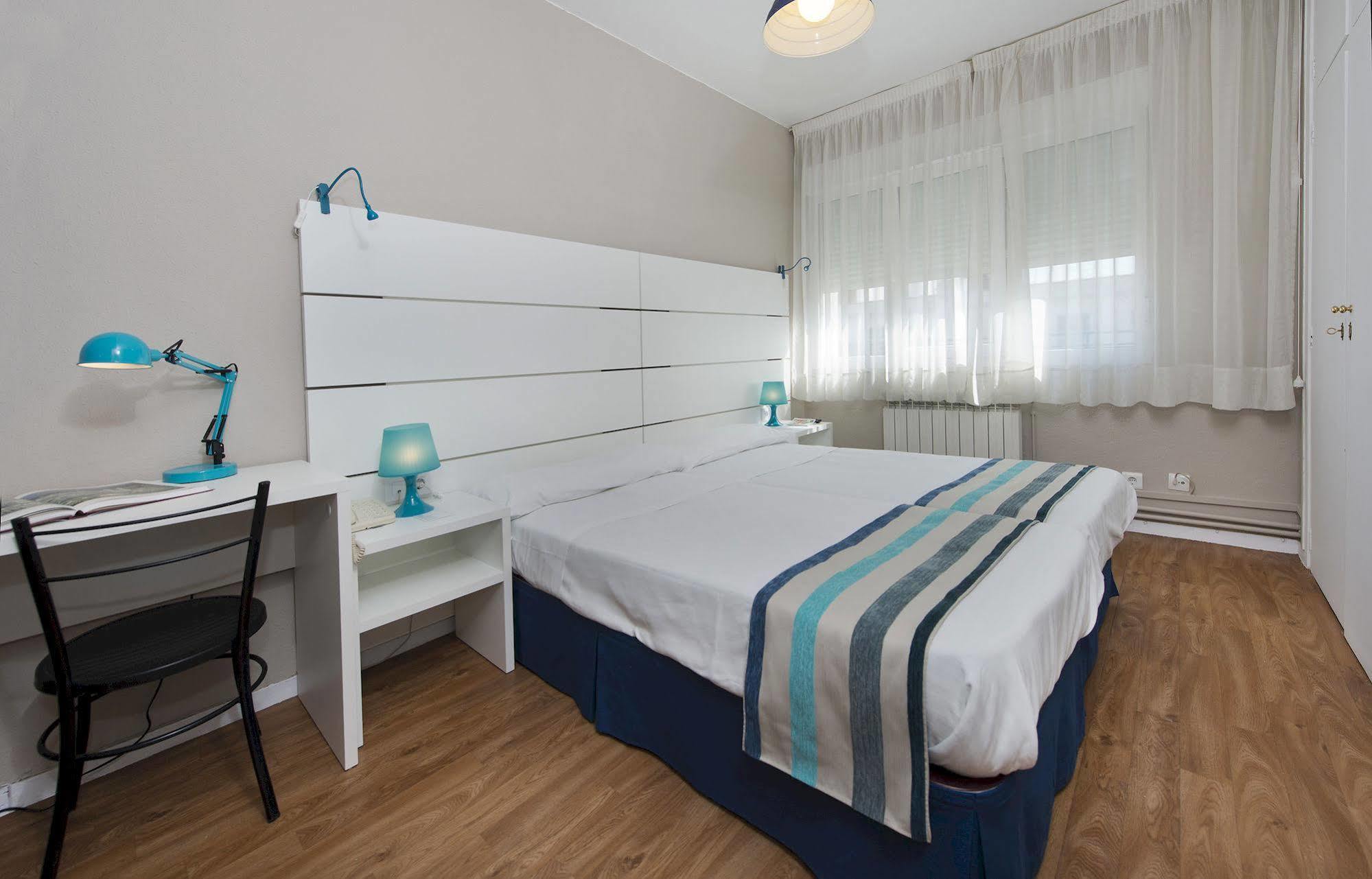 Estudios Aranzazu Сантандер Екстер'єр фото